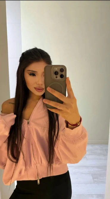 Leyla — model portfolio